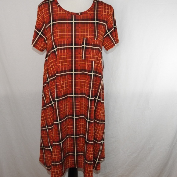 LuLaRoe Dresses & Skirts - NWT LuLaRoe Elegant Plaid Carly Size Small…